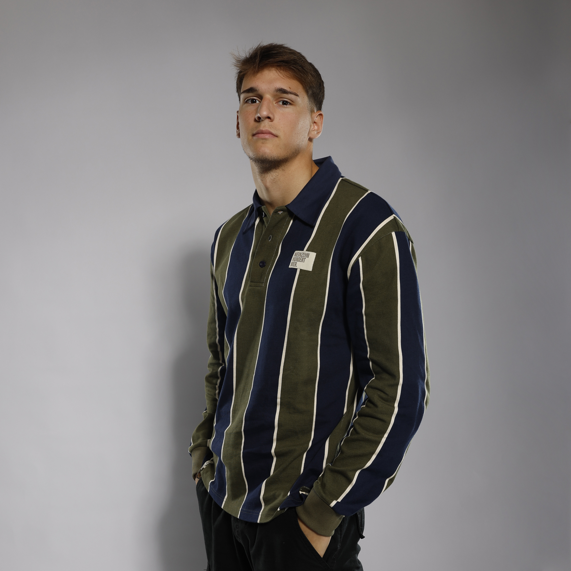 Longsleeve Model