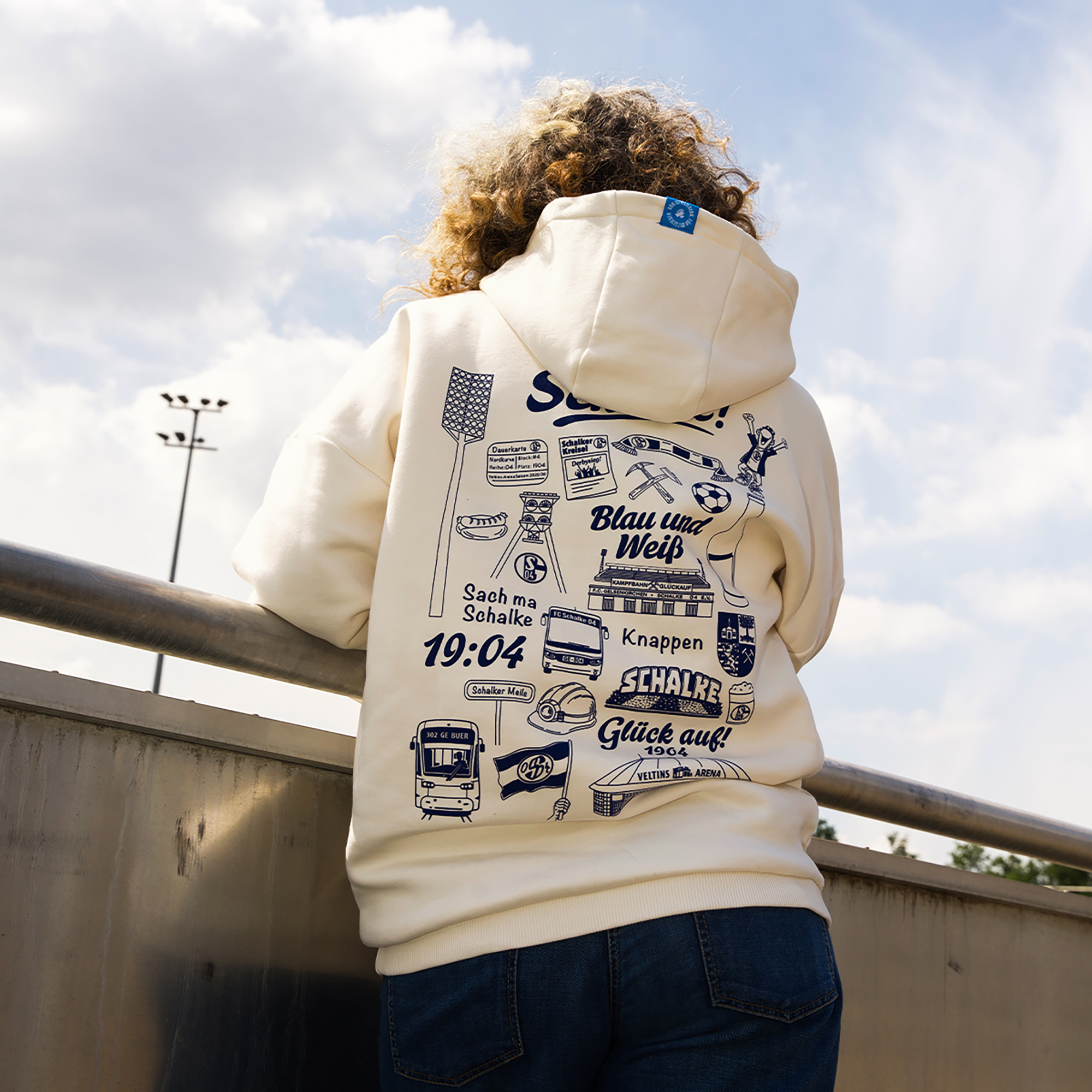 Kapuzen-Sweater S04 Model
