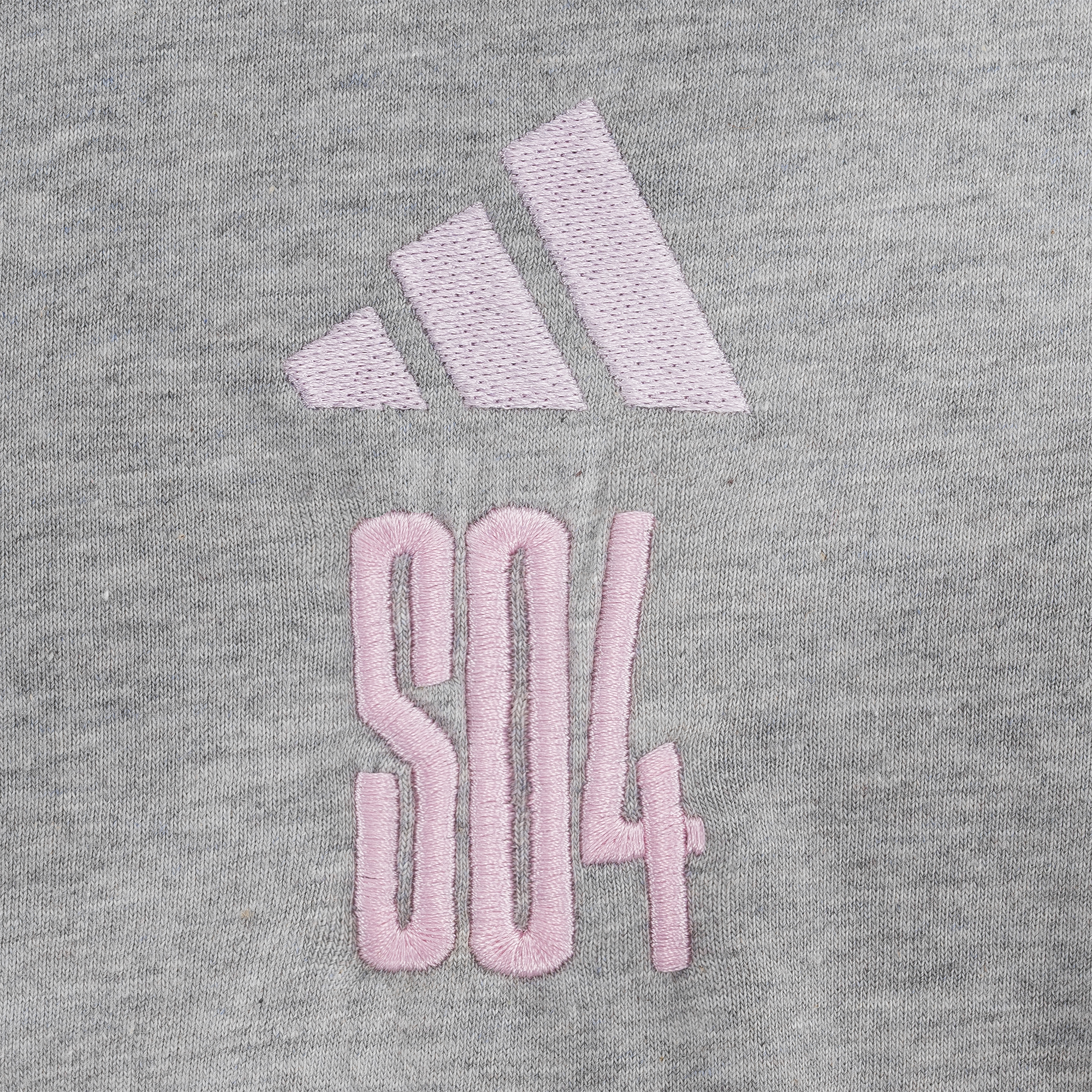 adidas und S04 Logo-Stick 