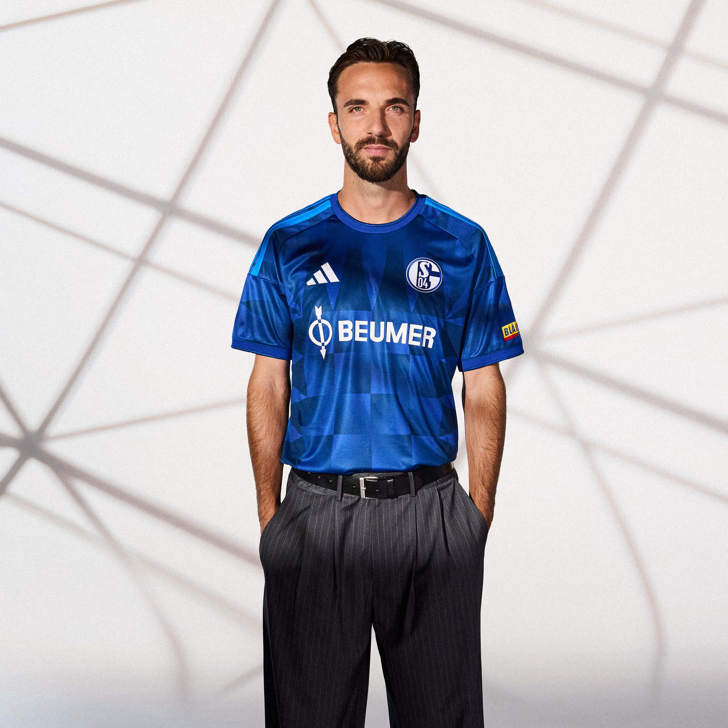 S04 Heimtrikot Kenan Karaman